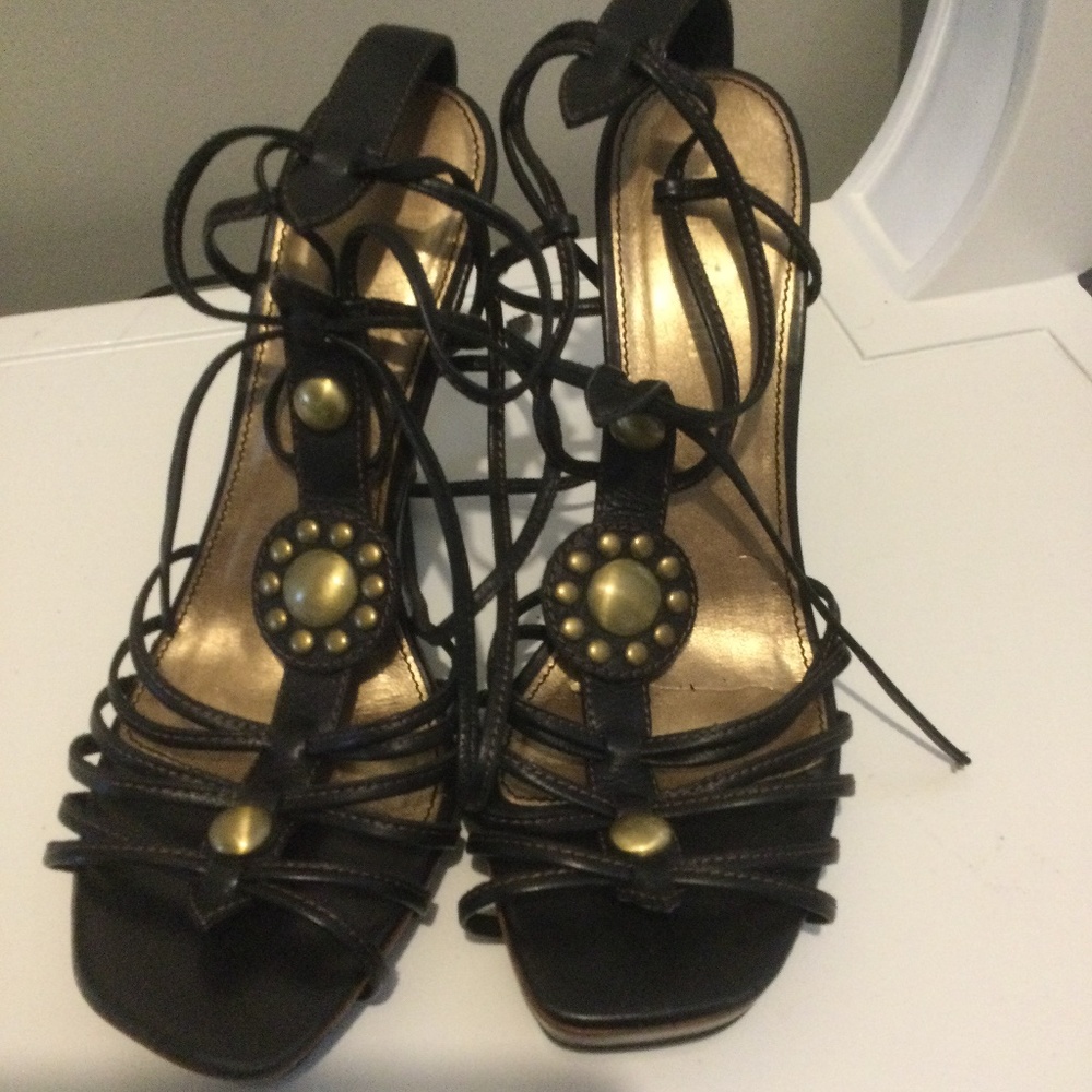 Colin Stuart brown strapy heel